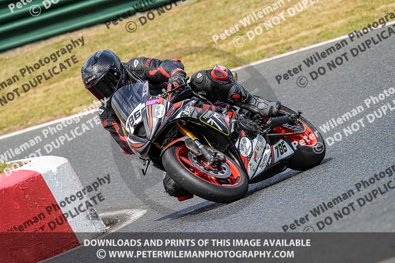 enduro digital images;event digital images;eventdigitalimages;mallory park;mallory park photographs;mallory park trackday;mallory park trackday photographs;no limits trackdays;peter wileman photography;racing digital images;trackday digital images;trackday photos